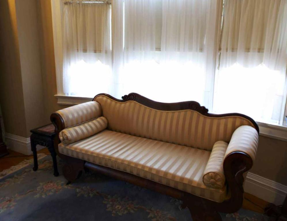 Edgewood Manor Inn Bed And Breakfast Providence Habitación foto